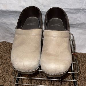 Dansko size 40 clogs